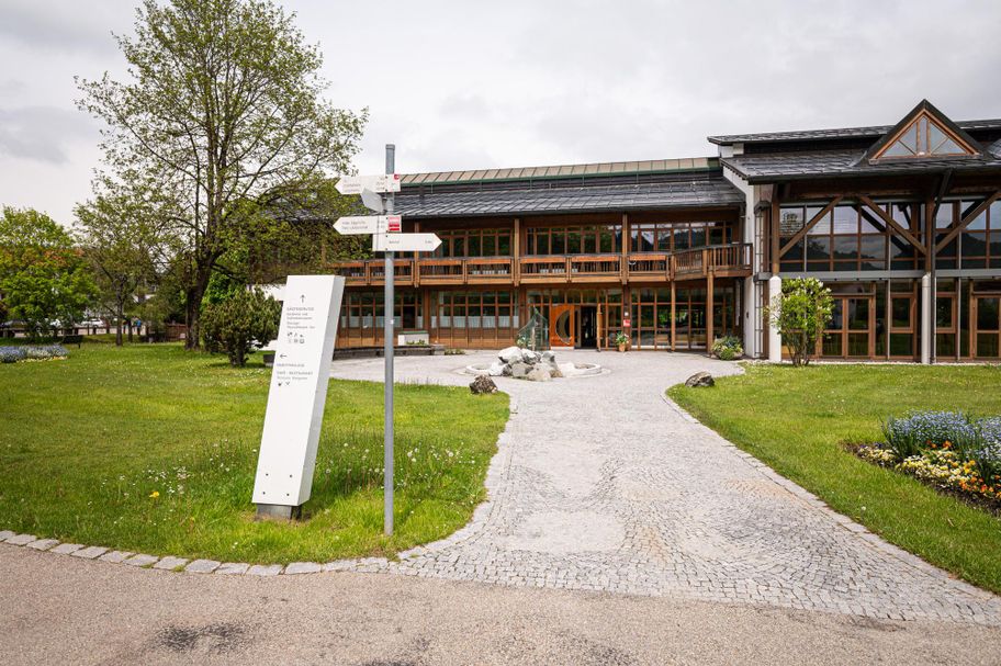 Fischen-Kurhaus-Fiskina-00536_CCBYSA40-Tourismus-H