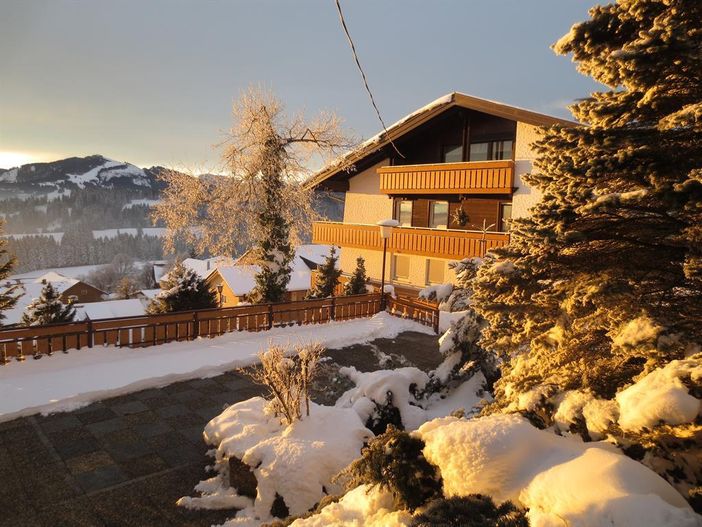 Winter_Haus_Berge