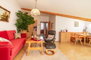 Wohnraum, Essecke, mit blick zur Küche