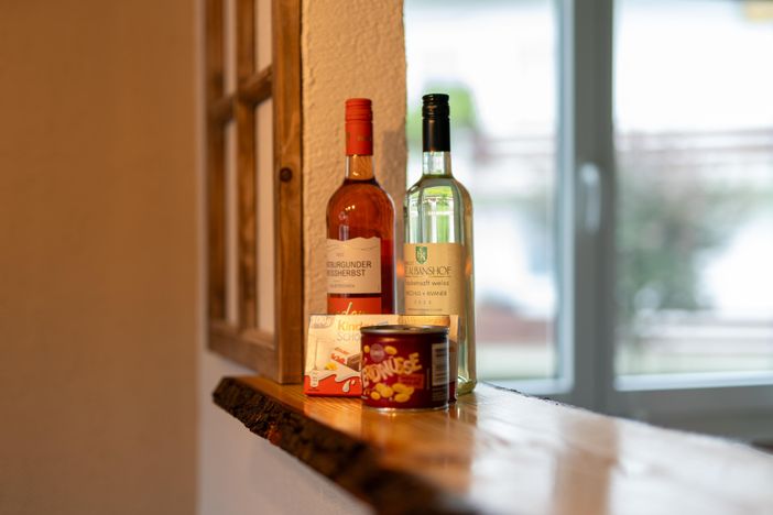 Wein und Nüsse