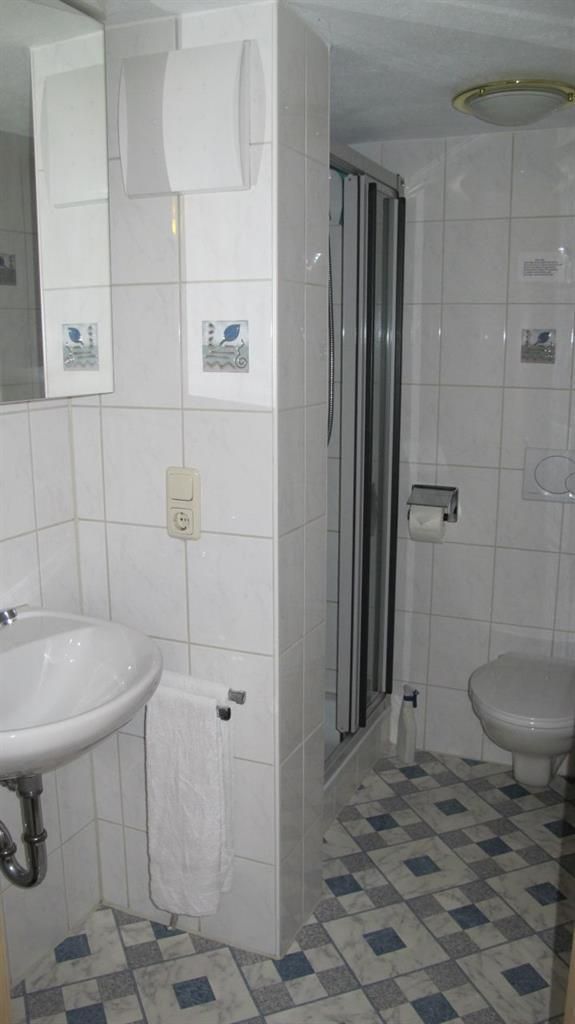 wc_dusche_in_der_ferienwohnung_1