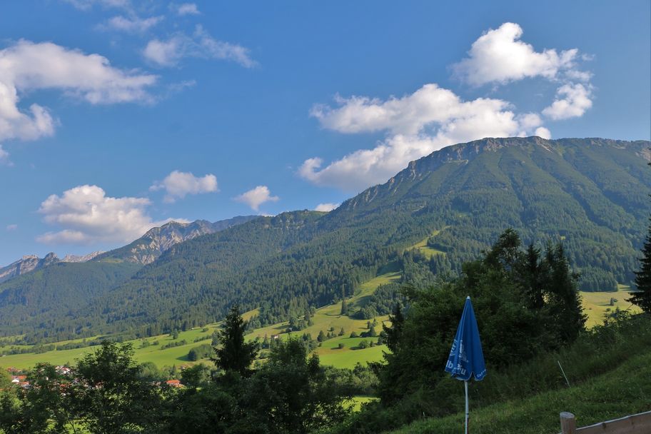 Blick vom Milchhäusl auf den Breitenberg