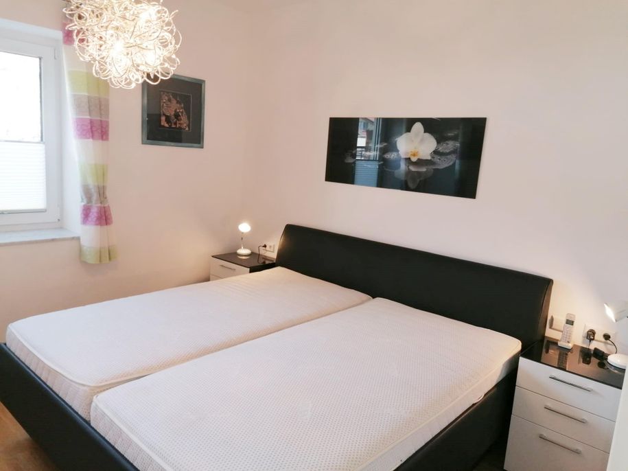 Schlafzimmer Bett