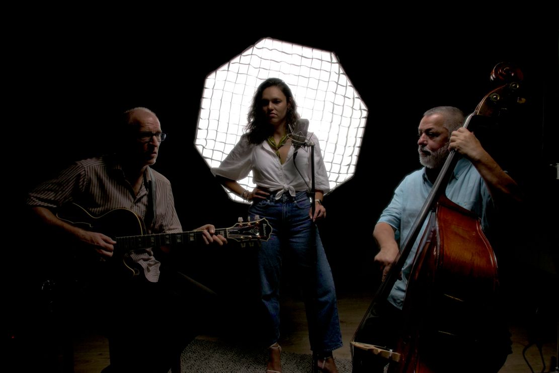 Eva Moreno Trio copyright Michael Acker