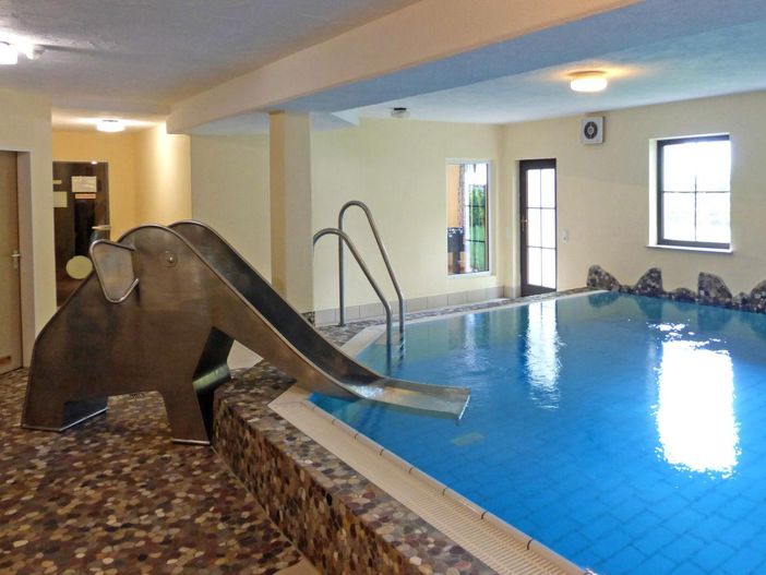 gaestehaus--allgaeublick--schwimmbad-im-haus