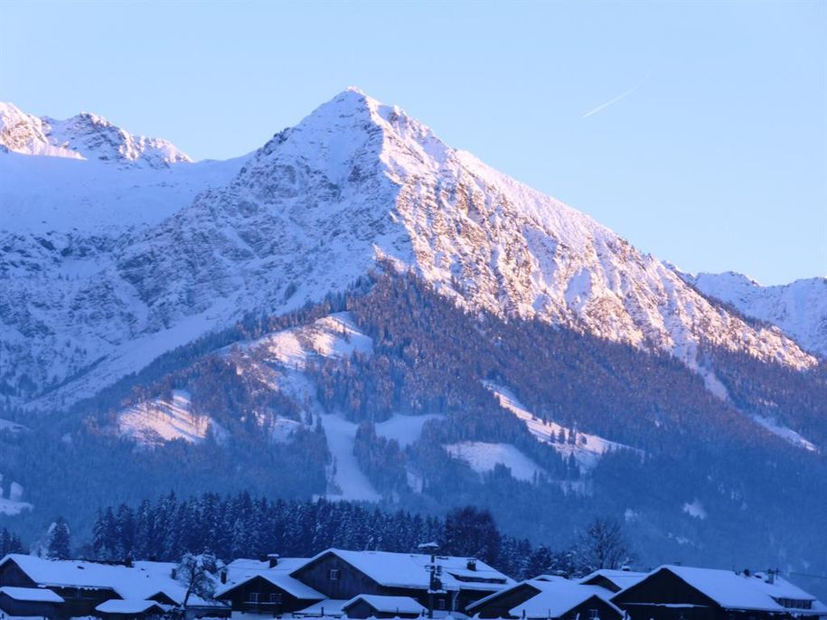 Wir haben freien Bergblick nach allen Seiten