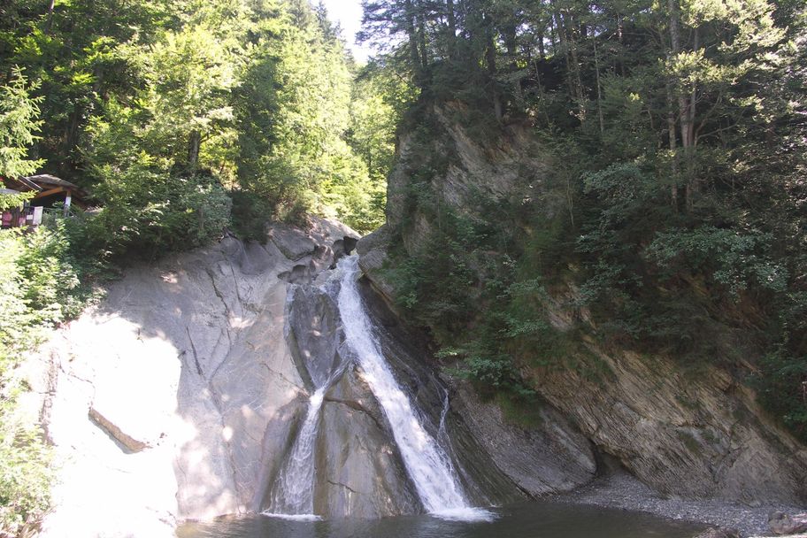 Wasserfall am Eingang der Starzlachklamm
