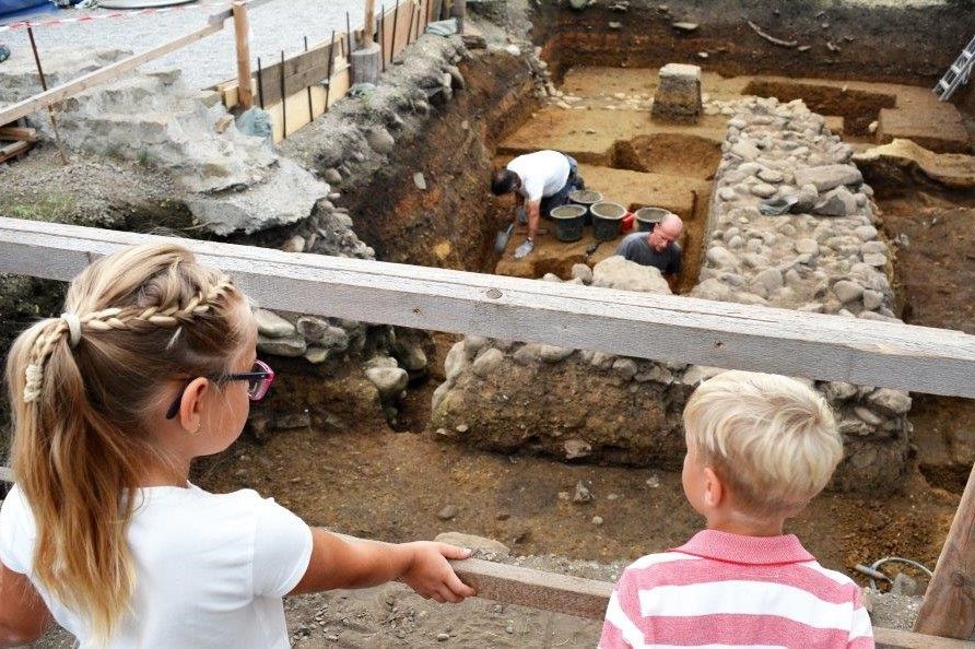 Grabung_Foto_Roger_Mayrock