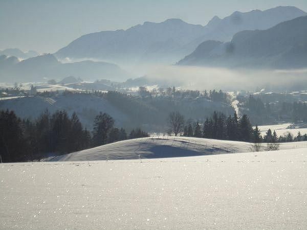 Winterpanorama vor dem Haus