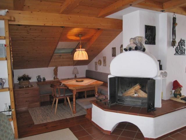 Wohnraum mit Kamin