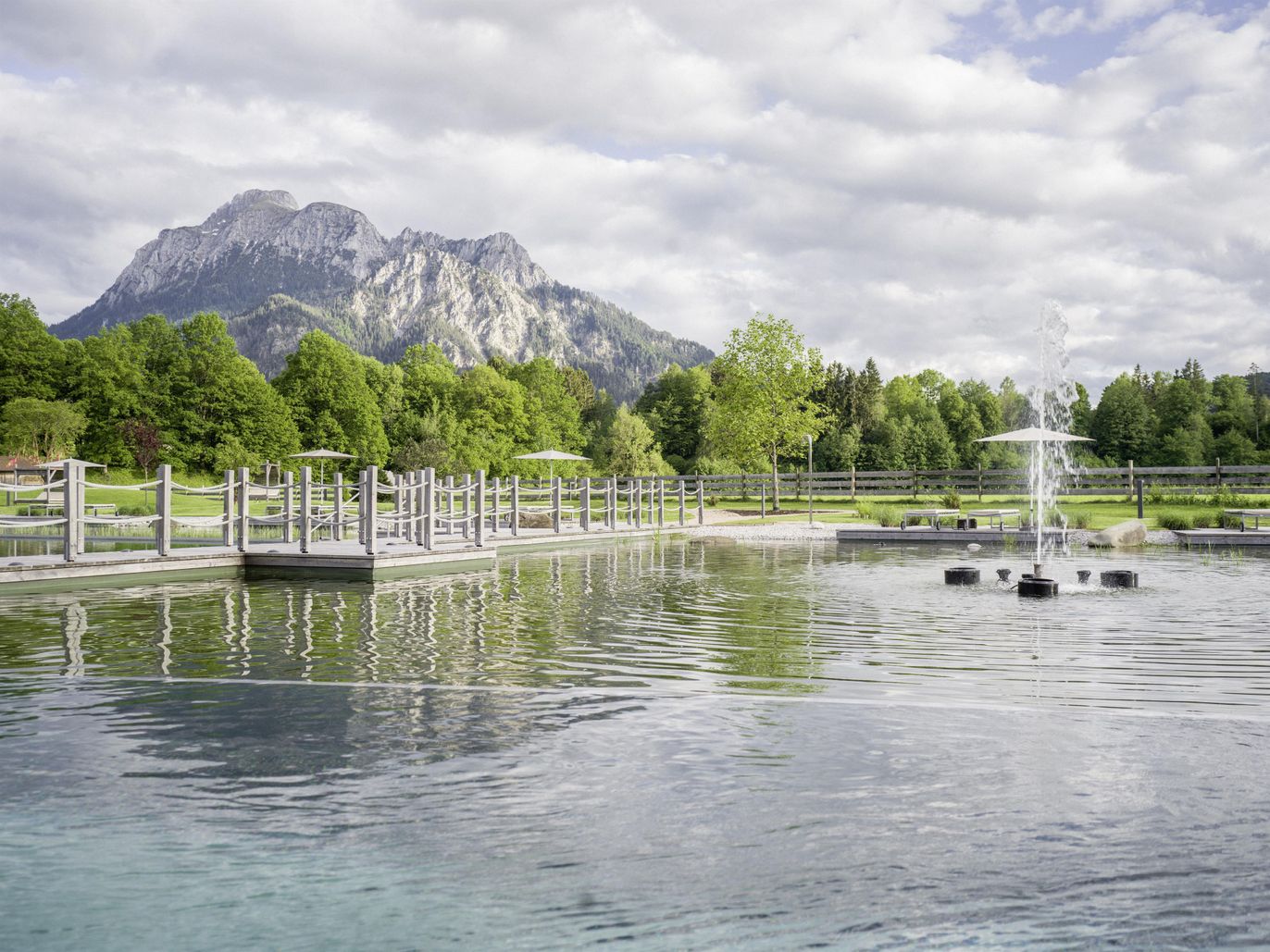 Garten mit Wasserwelt