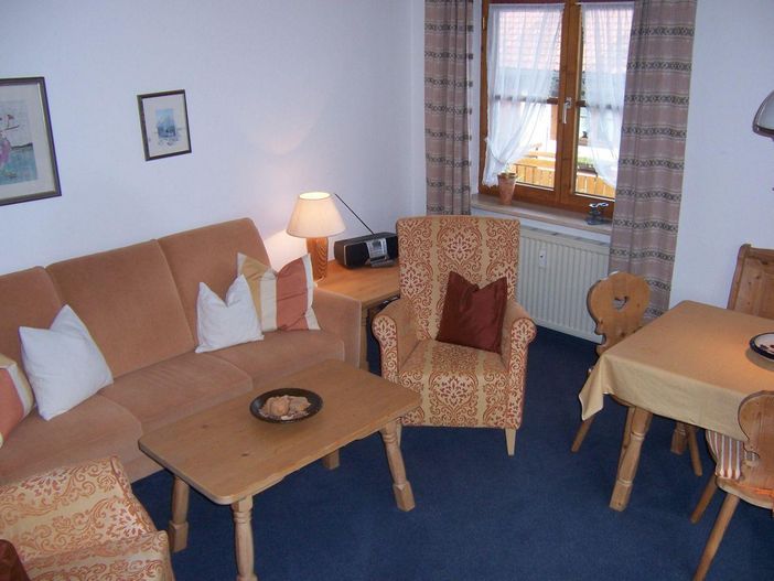Wohnzimmer 1