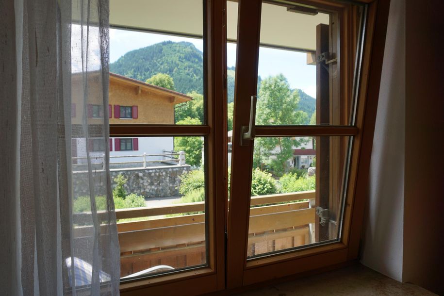 Blick_aus_dem_Esszimmer
