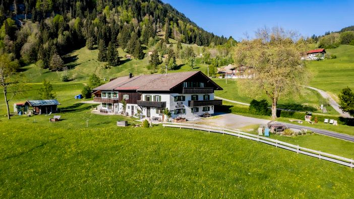 Unser Landhaus mit Parkplatz
