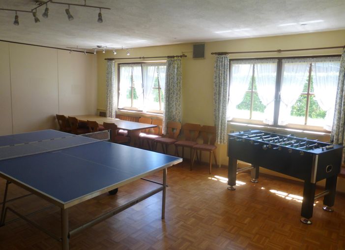 Tischtennis und Kicker