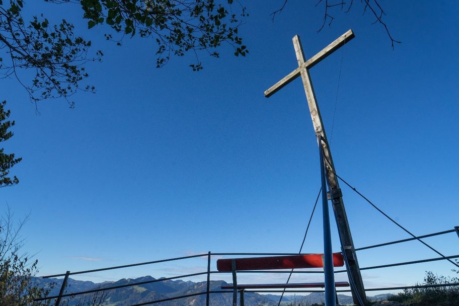 Von Rottach über die alte Salzstraße zur Ruine Vorderburg und Falkenstein