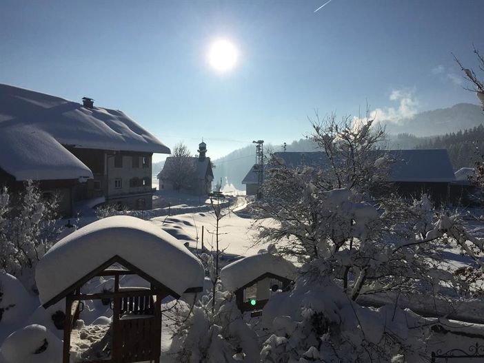 Winterlicher Blick vom Balkon der Ferienwohnung