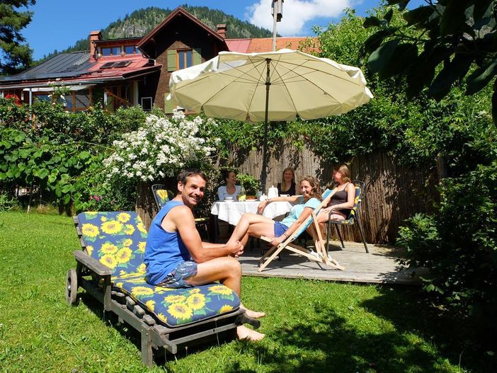 für unsere Gäste, ein sonniges Plätzchen im Garten
