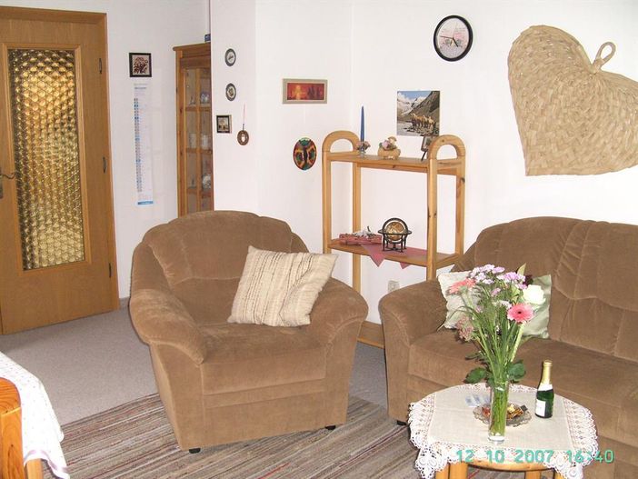 Wohnzimmer Bild 2