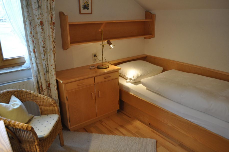 Einbettzimmer