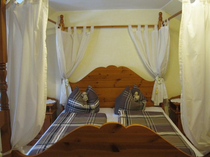 Schlafzimmer-Himmelbett