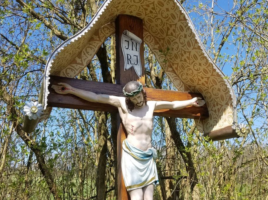 Prächtiges Flurkreuz