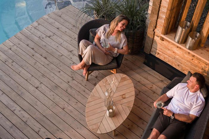 05_chalet_pool_allgaeu_bayern_alps_chaletdorf_pool