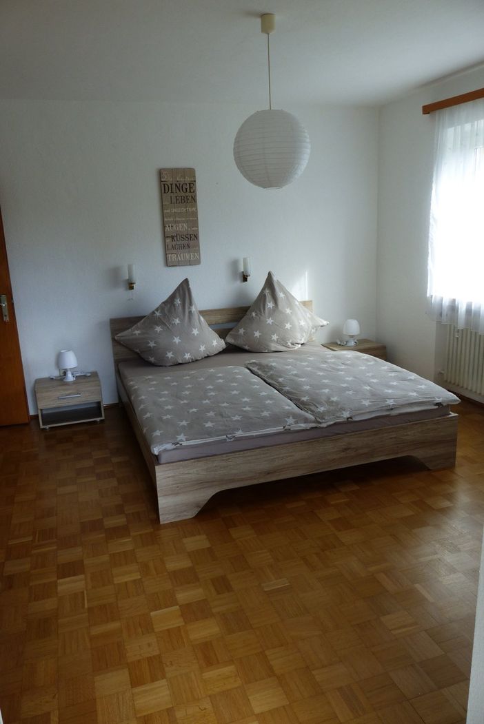 Schlafzimmer 1 mit Terrassenzugang