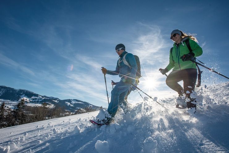 Auf Schneeschuhtour in Oberstaufen