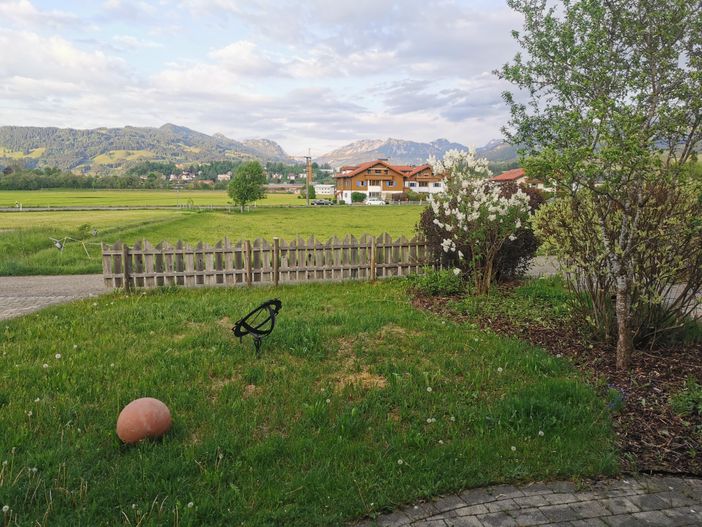Blick von Terrasse bzw. Wohnbereich