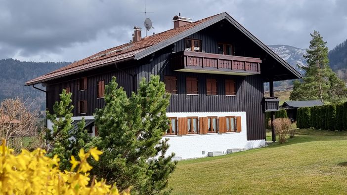 Haus Glockenblume mit Hochgrat