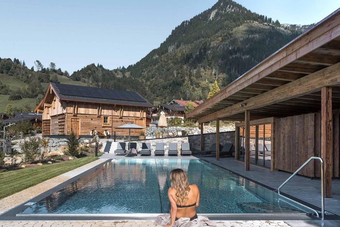 09_spa_chalet_allgaeu_bayern_alps_chaletdorf_pool