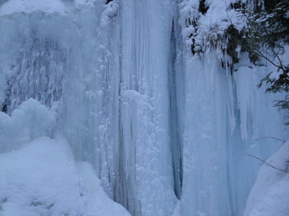 Der Wasserfall im Winter