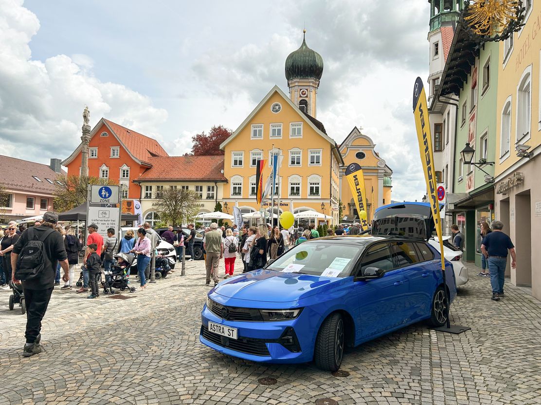 Verkaufsoffener Sonntag 2023 ©Tourist Information Immenstadt (1).jpeg_bearbeitet