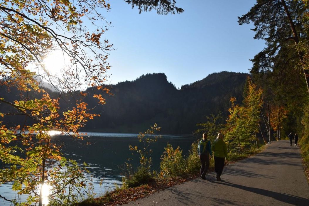 Füssen Herbstwandern am Allatsee