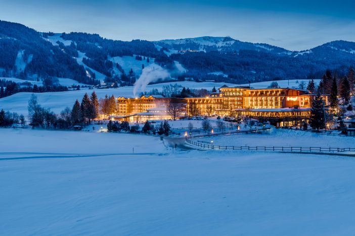 hotelansicht_winter (1) © Sonnenalp Resort
