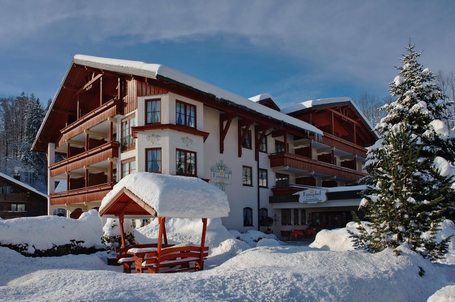 Hotelansicht Winter