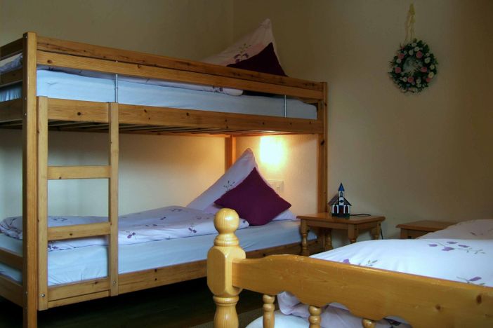 Schlafzimmer 2