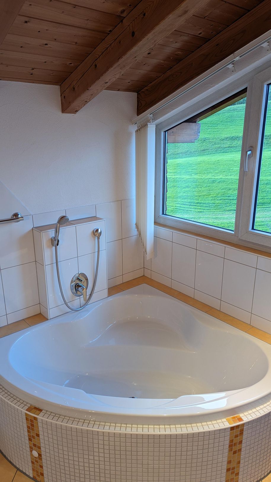 Eckbadewanne