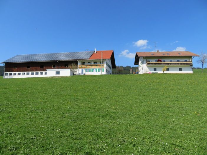 Unser Bauernhof mit Austragshaus