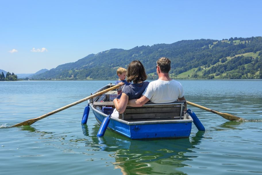Bootsfahrt auf dem Großen Alpsee