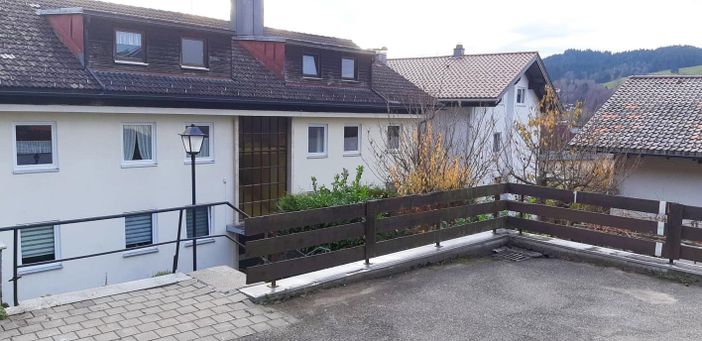 Parkplatz am Haus