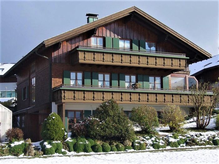 Hausansicht Winter