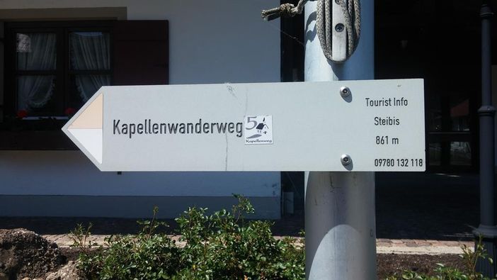 Am_Wanderweg_in_Hausnähe