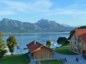 Schnöllerhof - See - Berge - Neuschwanstein