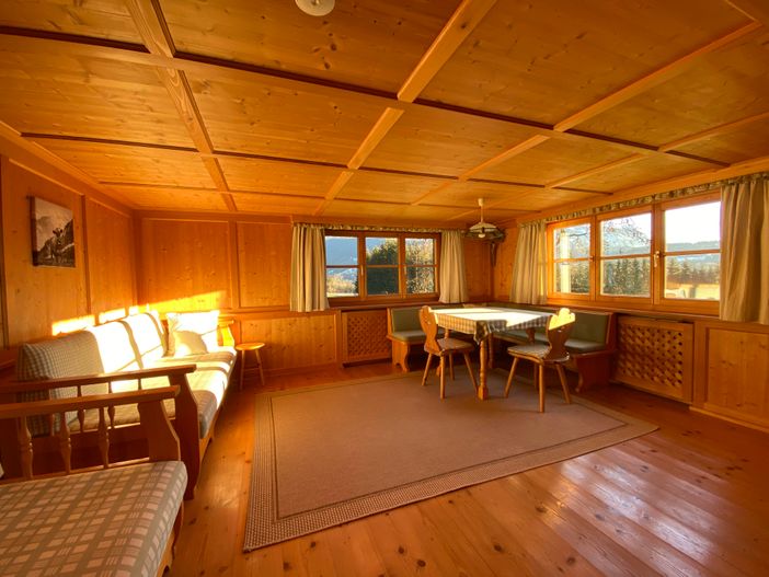 Stube mit Ausblick nach Süden und Osten