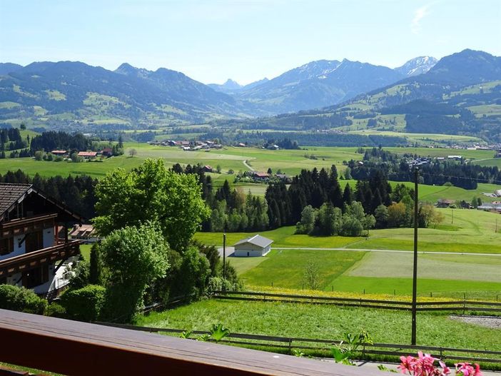 Blick vom Ostbalkon Richtung Bad Hindelang