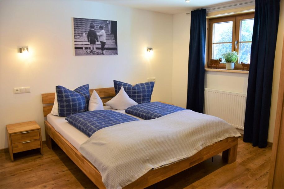 Schlafzimmer Ferienwohnung Wetterstein