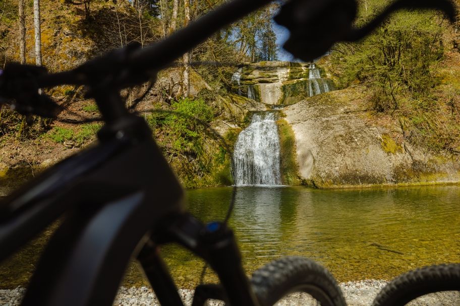 Mit dem Mountainbike an den Eibele-Wasserfällen