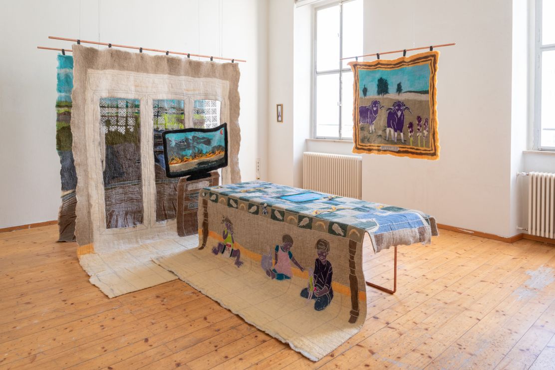 Pierre-Yves Delannoy, Pendant que les champs brûlent (Installationsansicht), 2025